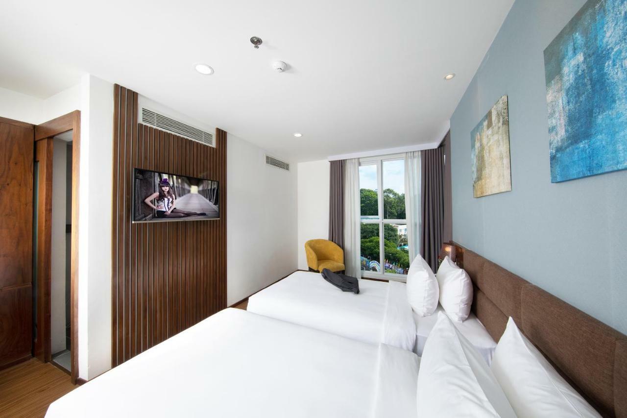 The Blue Hotel Ho Chi Minh City Exterior photo